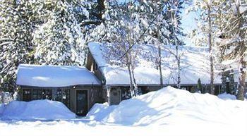 Sleepy Forest Lodge